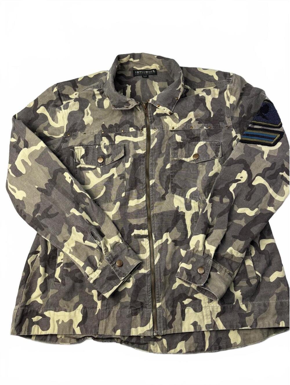 Idyllwind Camouflage Zip-Up Military Style Jacket with Bead-